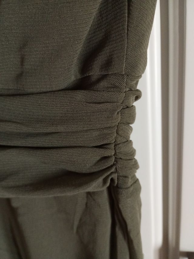 Vestido de mujer verde.