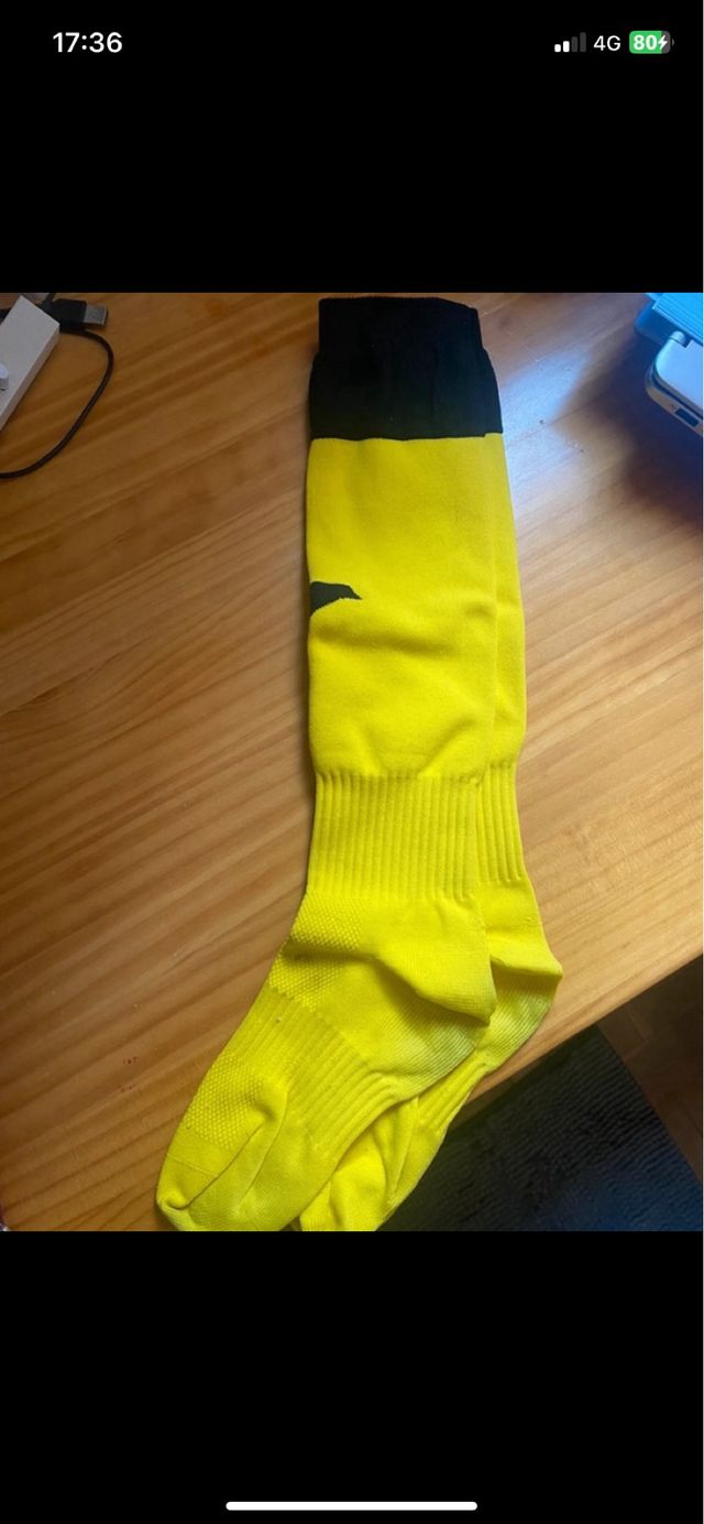 Medias amarillas joma