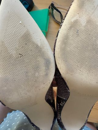 Tacón salón zara cerrado serpiente