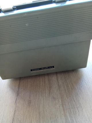 MAQUINA DE ESCRIBIR OLIVETTI