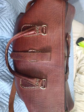 Maleta de cuero artesanal granate Max calidad