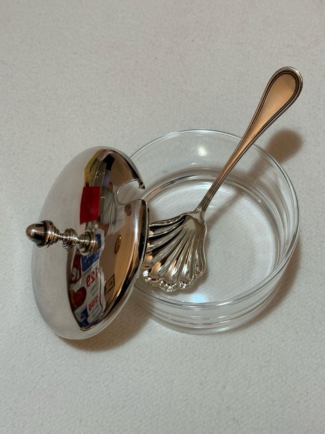 Set coltelli formaggio e burro e formaggiera