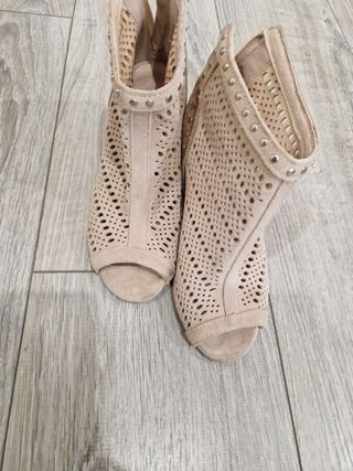 Botin peep toe piel 36