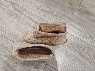 Botin peep toe piel 36