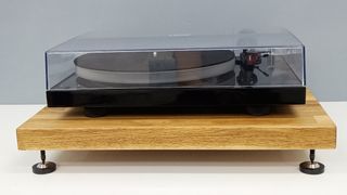 Piattaforma antivibrante per giradischi