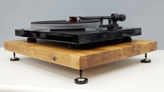 Piattaforma antivibrante per giradischi