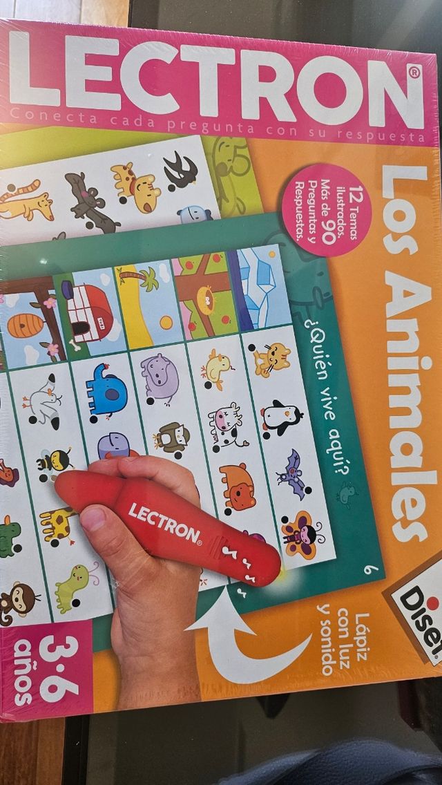Juego nuevo con el plástico.Los animales