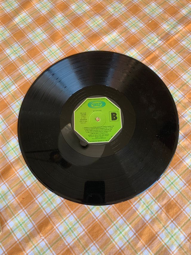 Vinilo Raimond, A Victor Jara