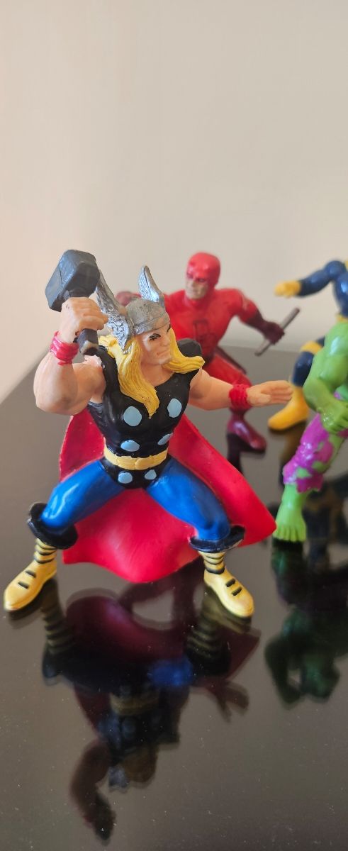 Figuras de superheroes