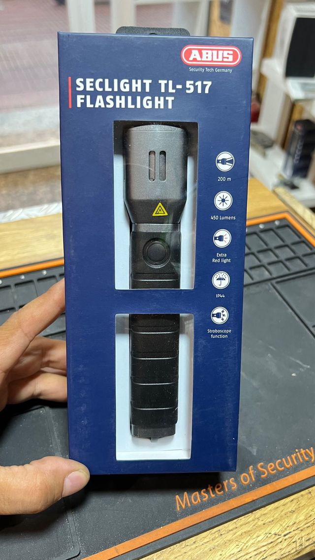 Linterna ABUS 450lumens