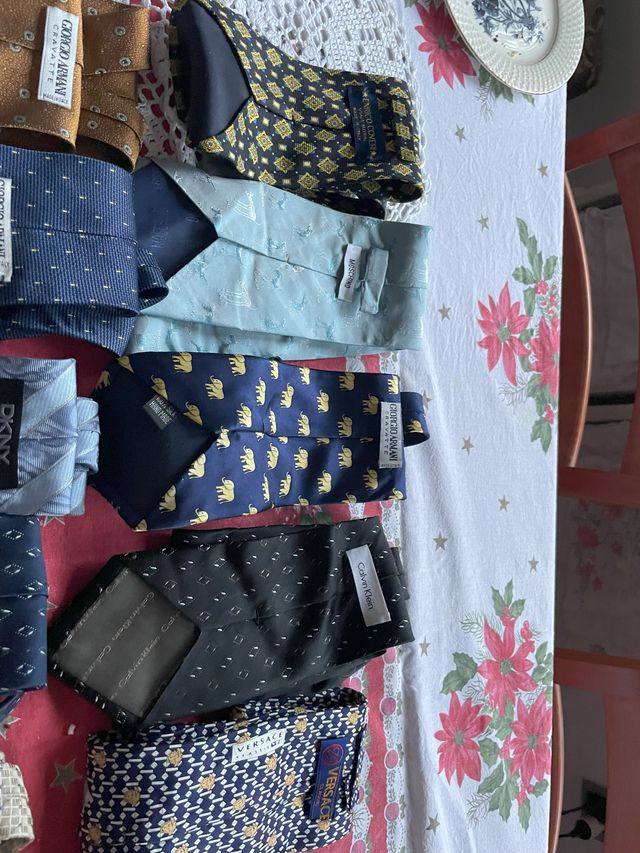 CRAVATTE IN SETA FIRMATE E NON FIRMATE