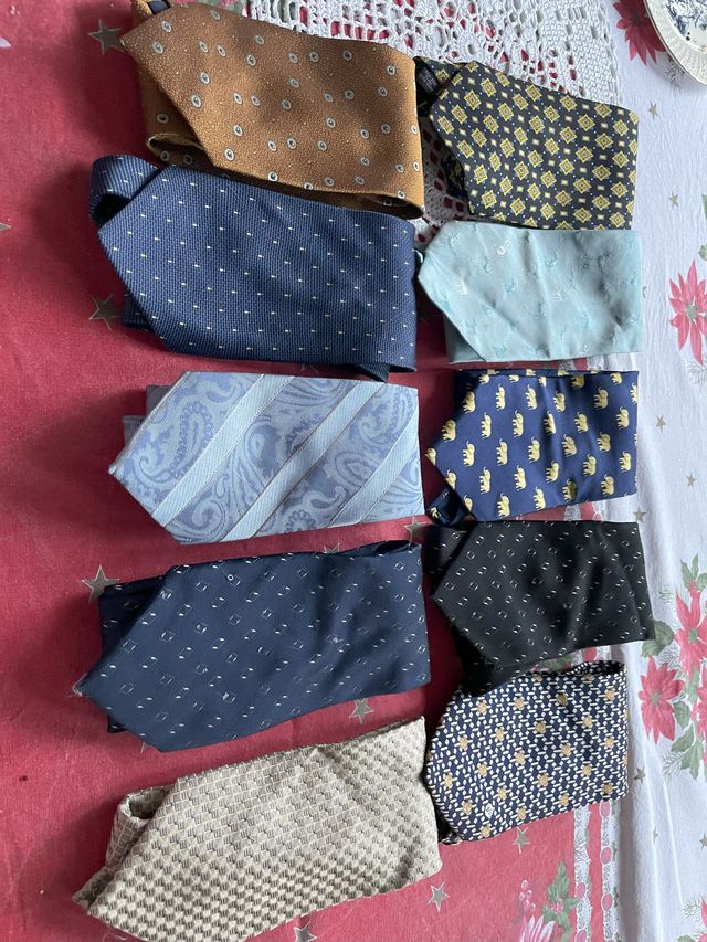 CRAVATTE IN SETA FIRMATE E NON FIRMATE