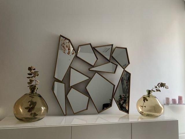 Espejo de diseño para decoración.