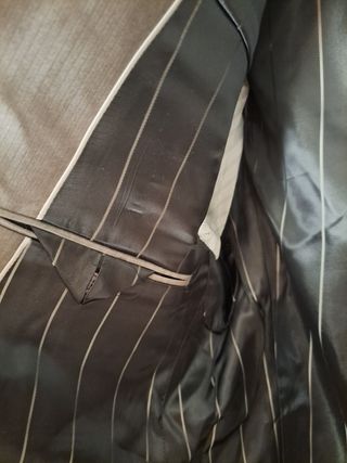 Traje para hombre, gris acero