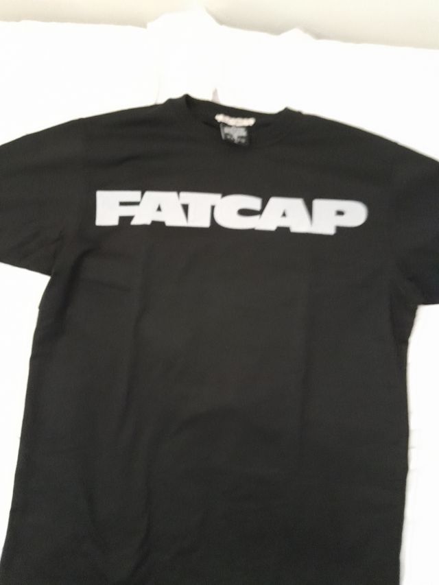 camiseta loop fat cap
