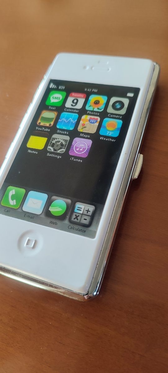 Pitillera tipo iPhone