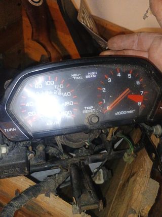 Relojes honda dominator 
