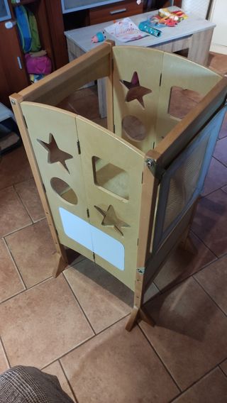 Torre de aprendizaje plegable Guidecraft