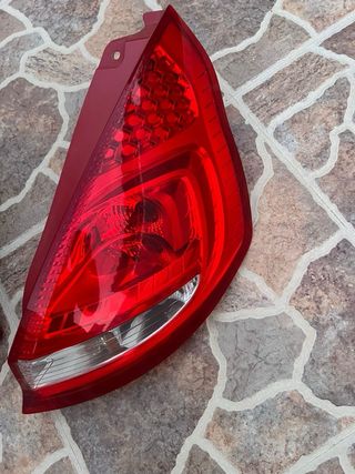 Focos traseros ford fiesta 2010
