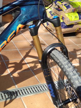 Orbea Rise M15 kashima carbono talla XL. Electrica