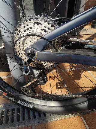 Orbea Rise M15 kashima carbono talla XL. Electrica
