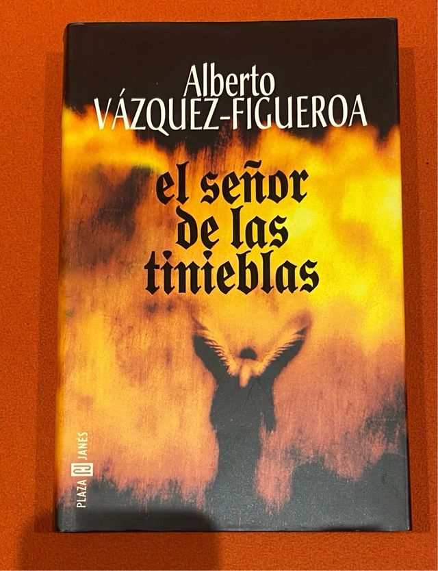 Il signore delle tenebre Alberto Vázquez-Figueroa