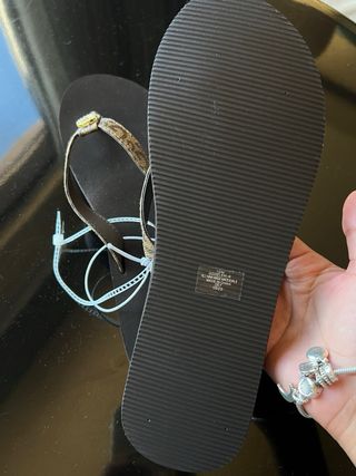 Sandalias Guess NUEVAS 