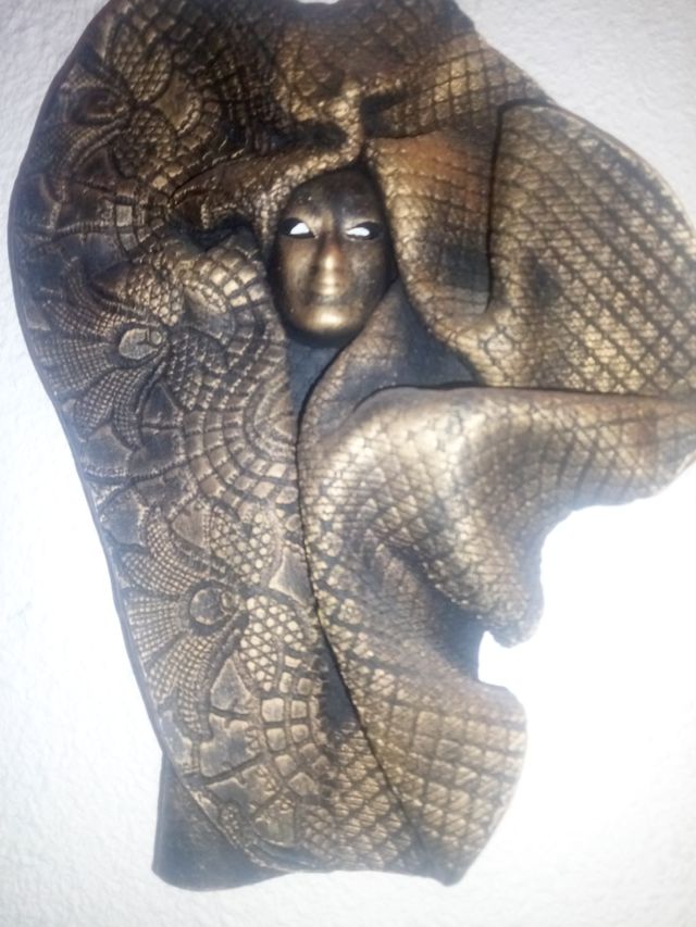 MASCARAS Y ADORNOS 13€ LOS 5