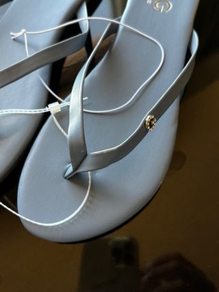 Sandalias Guess NUEVAS 