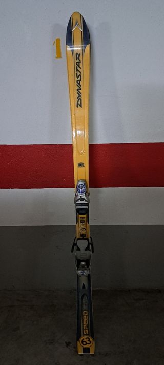 Esquís Dynastar amarillos