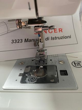 Maquina de coser singer