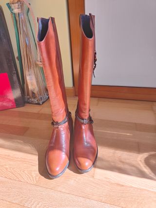 Botas altas de piel NUEVAS