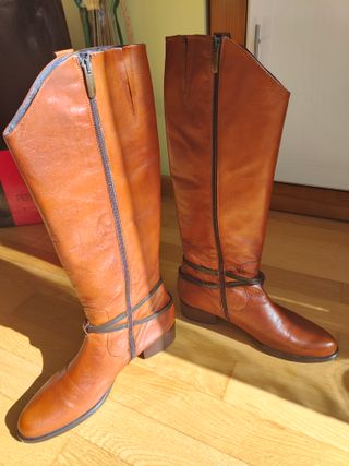 Botas altas de piel NUEVAS