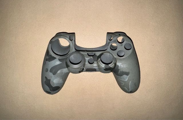 Funda mando PS4 + juego + codigo