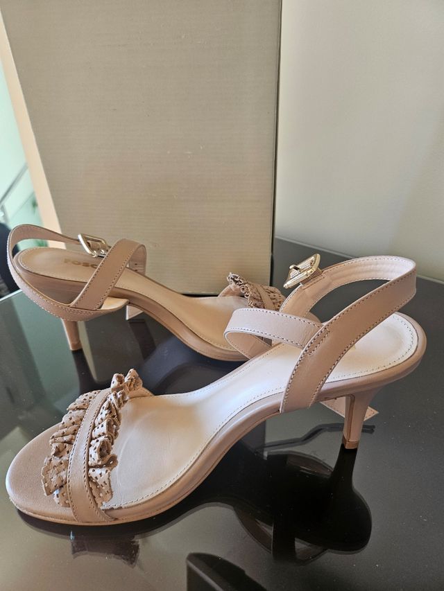 Sandalias N 39. Nuevas