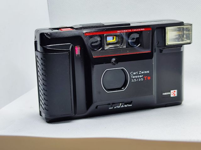YASHICA T1 AF - OBJETIVO T* ZEISS TESSAR 35mm LEER