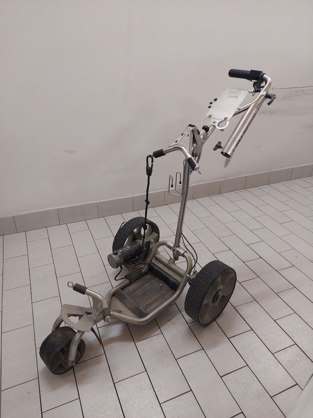 Carrello elettrico golf QUID Italia 