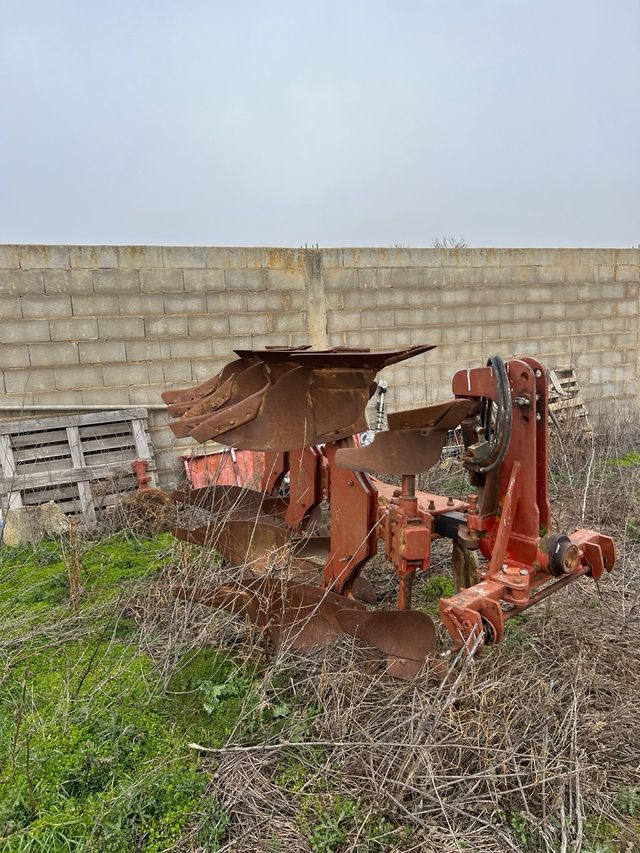 ARADOS VERTEDERA REVERSIBLE MARCA ALFE