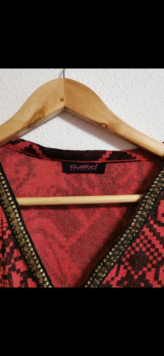 Vestido de chica talla 36-38 de Custo Barcelona.