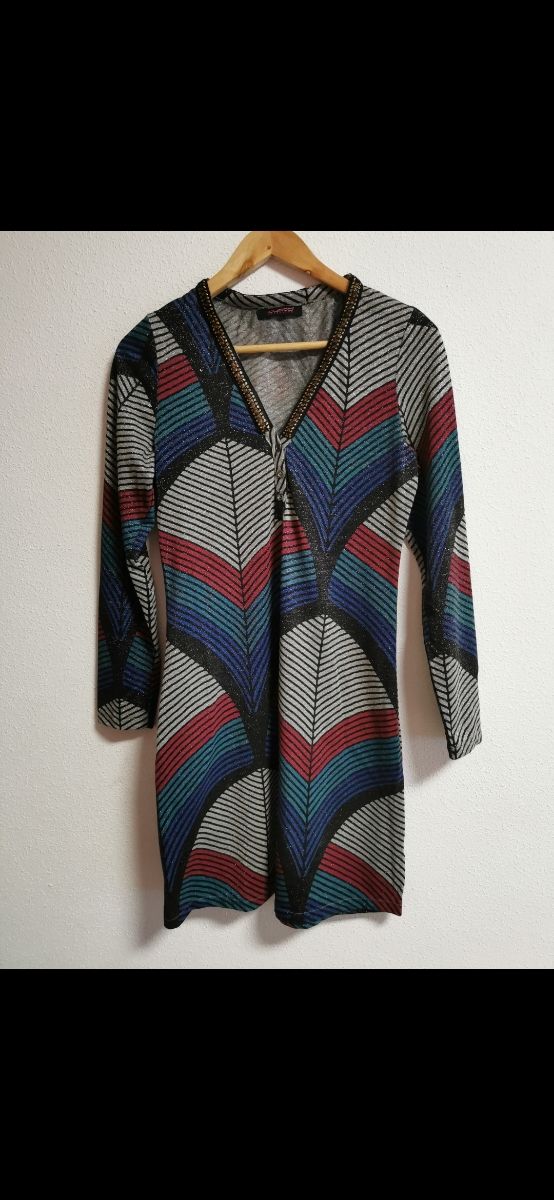 Vestido de chica talla 36-38 de Custo Barcelona.