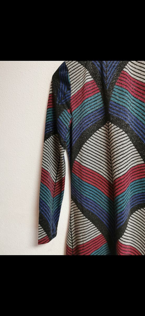 Vestido de chica talla 36-38 de Custo Barcelona.