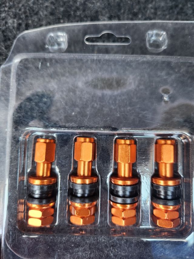 Valvula llantas neumaticos OMP