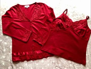 Conjunto chaqueta y top rojo