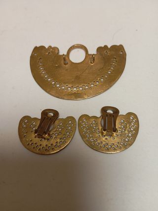 Colgante,pendientes precolombinas.