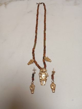 Colgante,pendientes precolombinas.