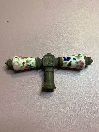 Tirador ventana antiguo