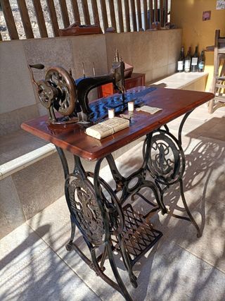 Máquina de coser "The Singer"