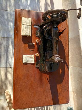 Máquina de coser "The Singer"