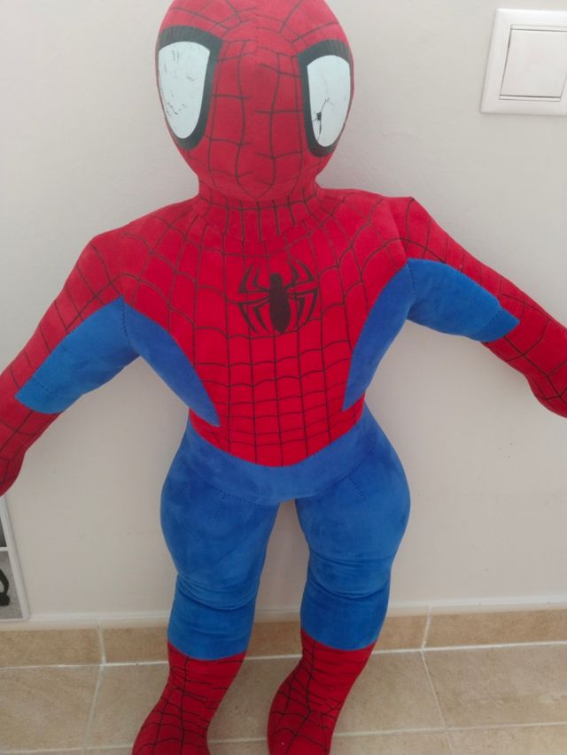 Spiderman peluche gigante