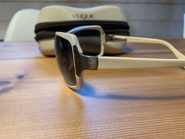 Occhiali da sole VOGUE
